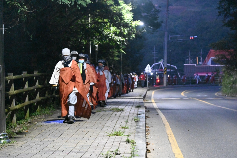 마지막 날의 새벽 순례 (2)